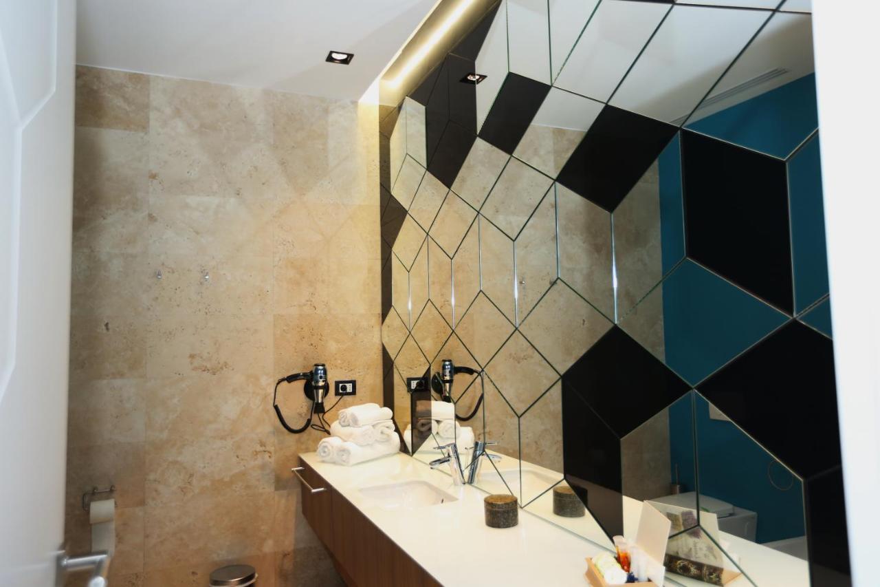 Valentino Rooms Focsani Ngoại thất bức ảnh