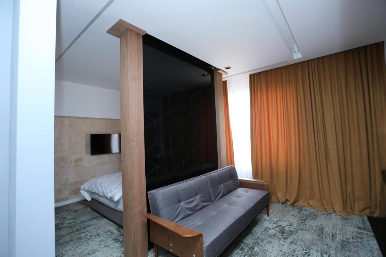Valentino Rooms Focsani Ngoại thất bức ảnh