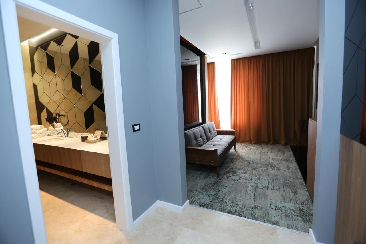Valentino Rooms Focsani Ngoại thất bức ảnh