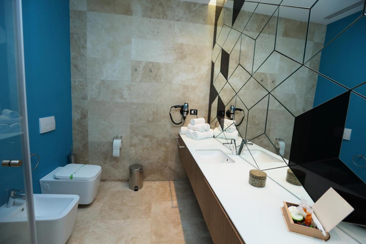 Valentino Rooms Focsani Ngoại thất bức ảnh